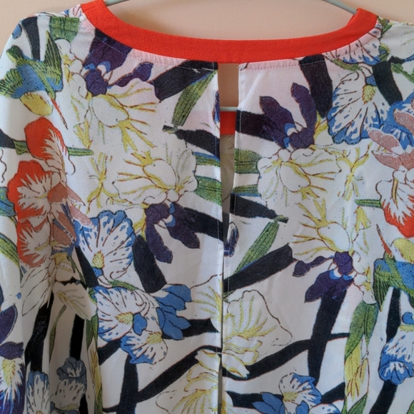SOLD Zara White Floral print Blouse (2 for $20) - Picture 3 of 5